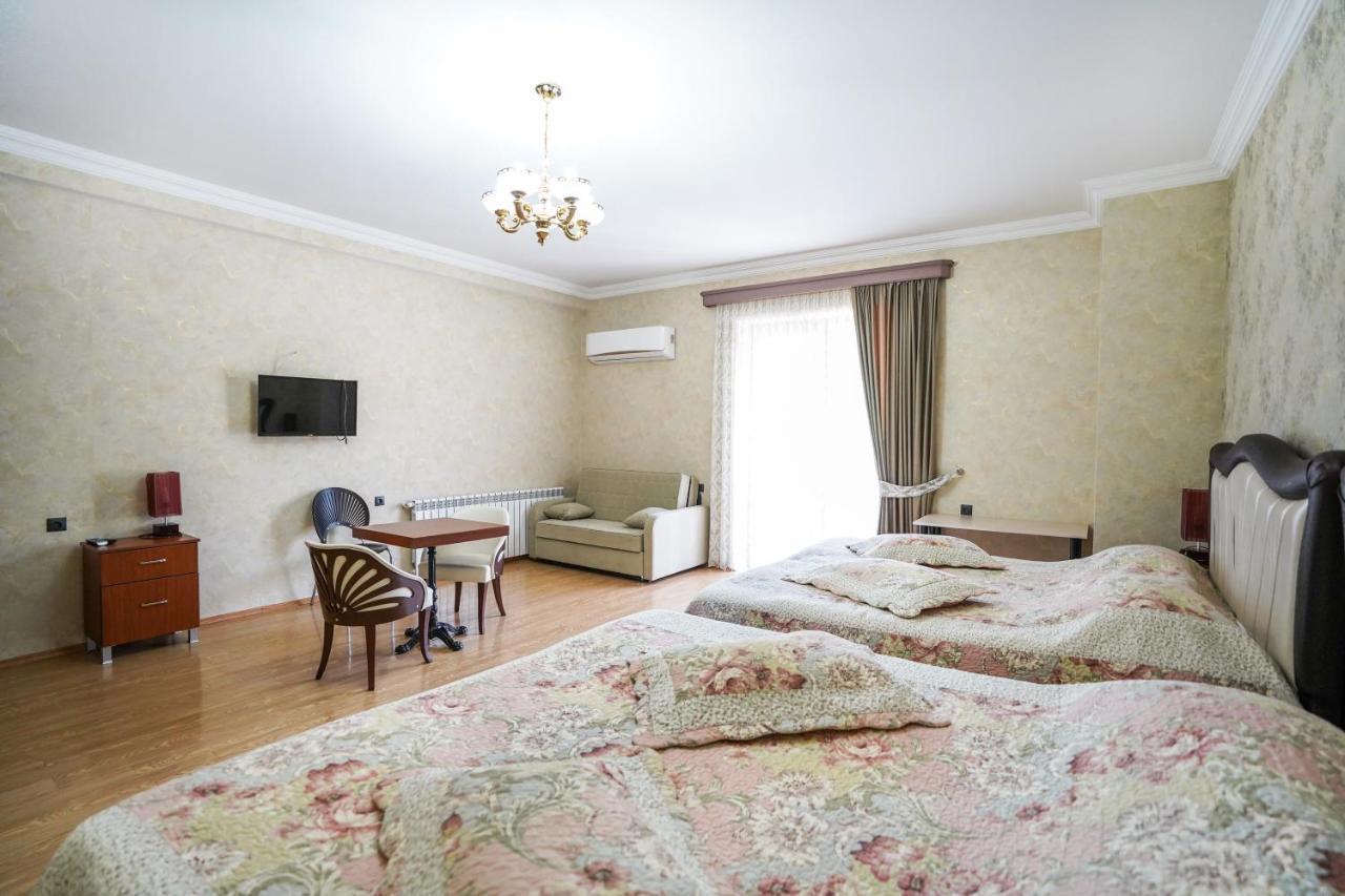 Natali Hotel Bordjomi Extérieur photo