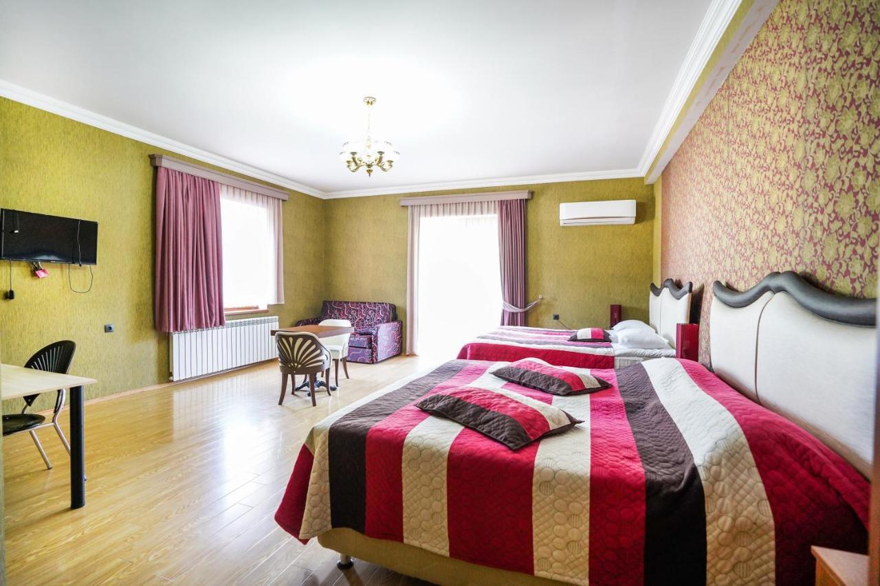 Natali Hotel Bordjomi Extérieur photo