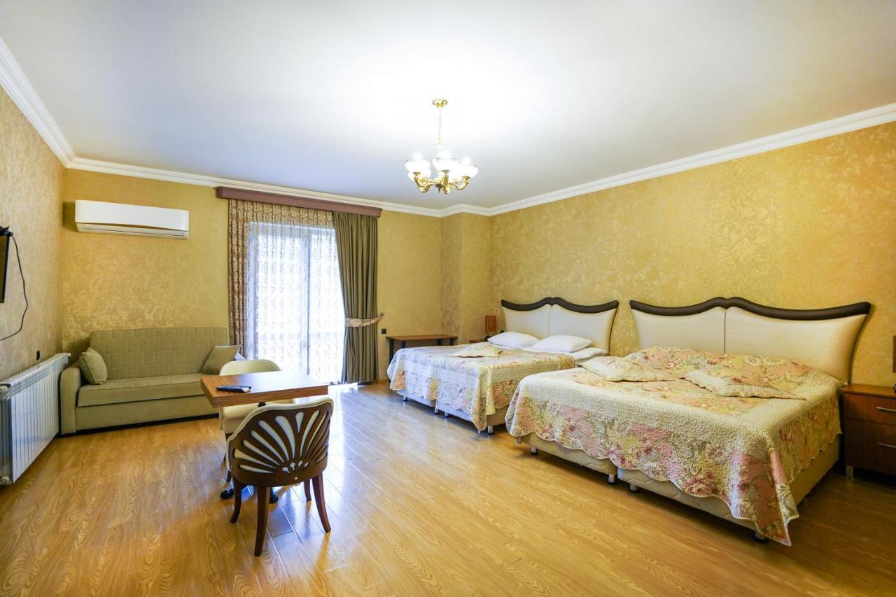 Natali Hotel Bordjomi Extérieur photo