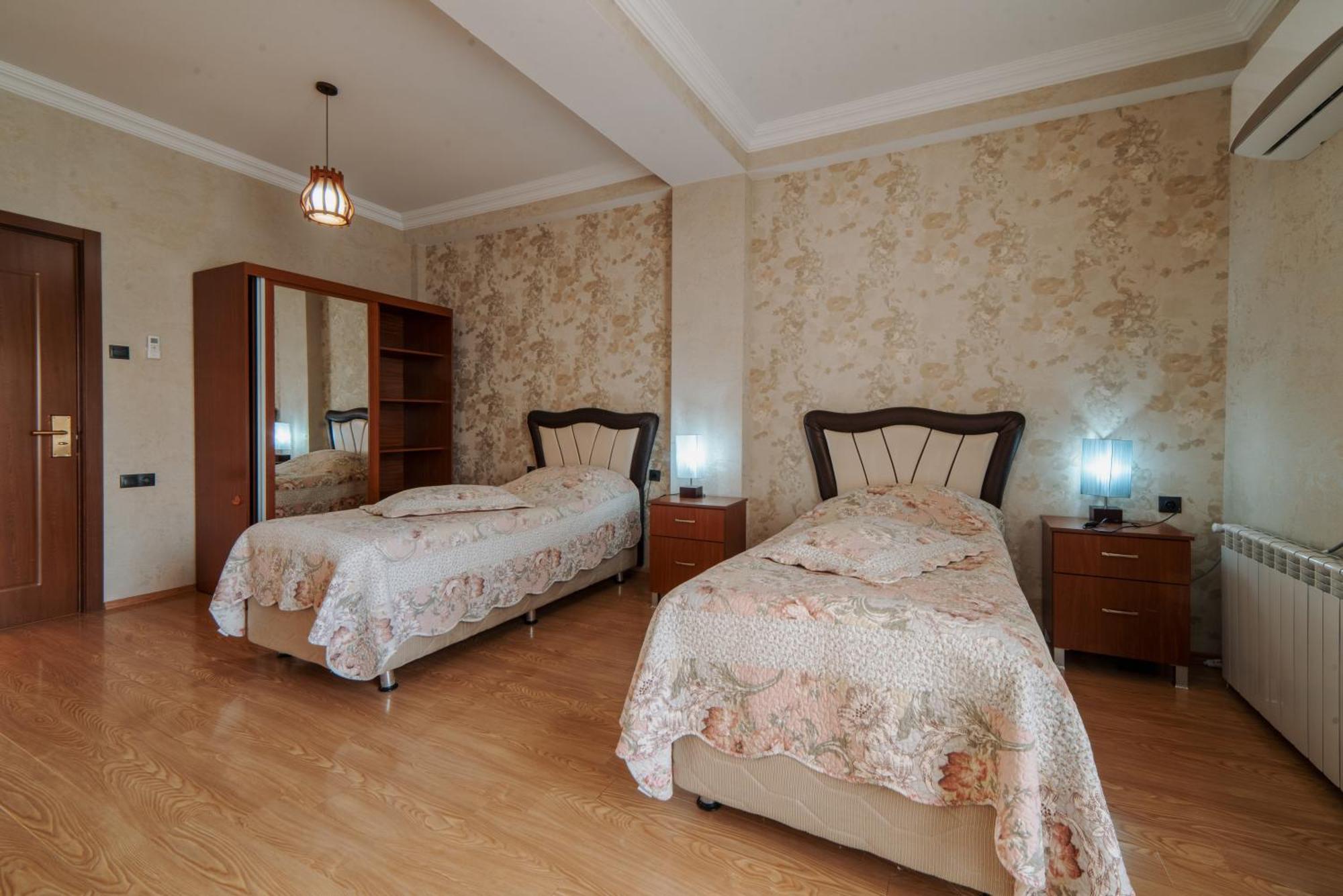 Natali Hotel Bordjomi Extérieur photo